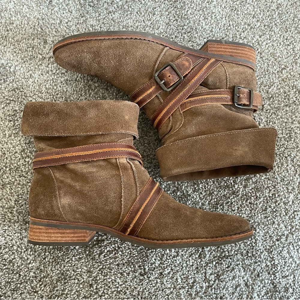 Matisse Prospector Boots Women’s Size 9.5M Tan Suede Leather Cross Straps Ankle - Picture 6 of 10